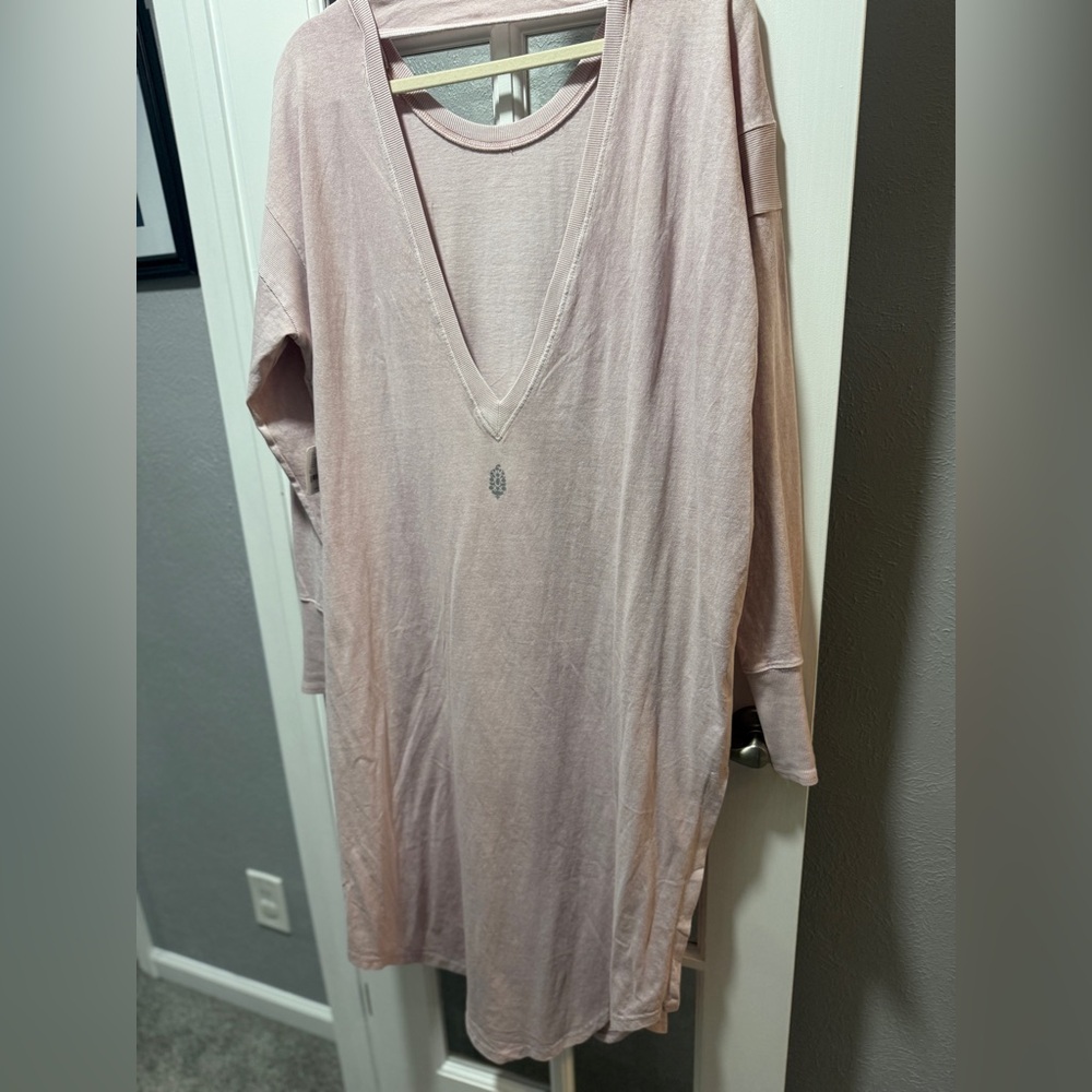 ⭐️SOLD⭐️NWT Free People Movement  Long Game Tunic Layer - Picture 15 of 15